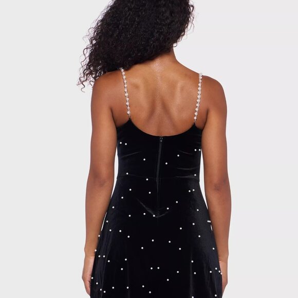 B Darlin Juniors' Faux Pearl Velvet Fit & Flare Dress Black/White/Pearl Size XS - Picture 3 of 5